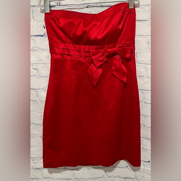 Forever Twenty One. Knee Length  Dress. Red. Size small - Picture 1 of 5